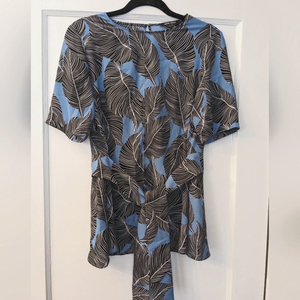Nine West Women's Blouse Top Sz. SMALL